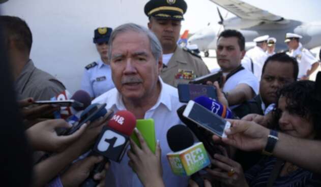 Mindefensa anuncia investigación a guardia de la escuela de cadetes