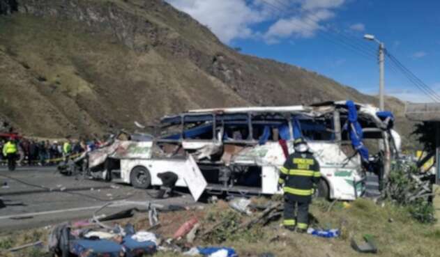 La zona del accidente de bus en Ecuador.