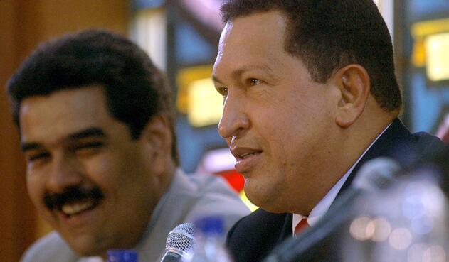 La figura de Hugo Chávez, fallecido tal día como hoy hace siete años, inunda cada rincón de Venezuela en forma de pintura, mural, pancarta o canción