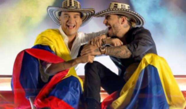 Silvestre Dangond y Maluma cantan juntos Vivir bailando.