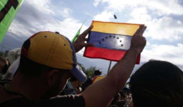 Manifestaciones de venezolanos por nuevo gobierno de Nicolás Maduro Manifestaciones de venezolanos por nuevo gobierno de Nicolás Maduro