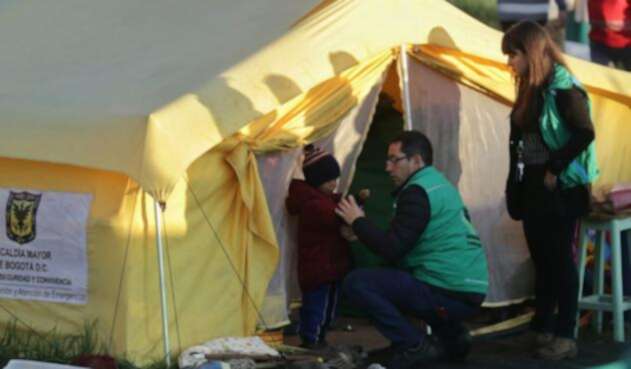 Venezolanos en campamento son desalojados