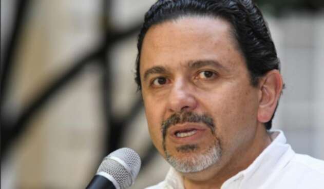 Miguel Ceballos, comisionado de paz