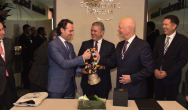 Desde Suiza, el alcalde de Medellín confirmó que la designación de la ciudad como sede de la Cuarta Revolución Industrial costará 2 millones de dólares