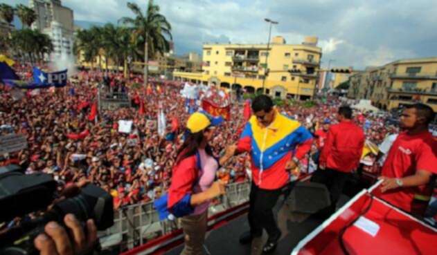 Maduro Bailando