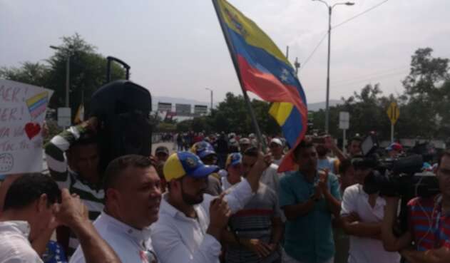 Venezolanos en Cúcuta piden la salida de Nicolás Maduro del poder