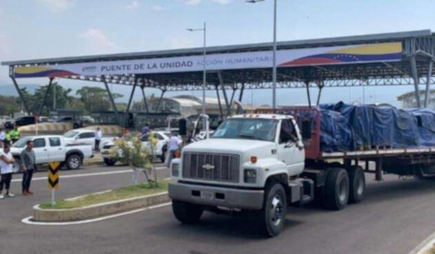Camión con ayudas Camión con ayudas