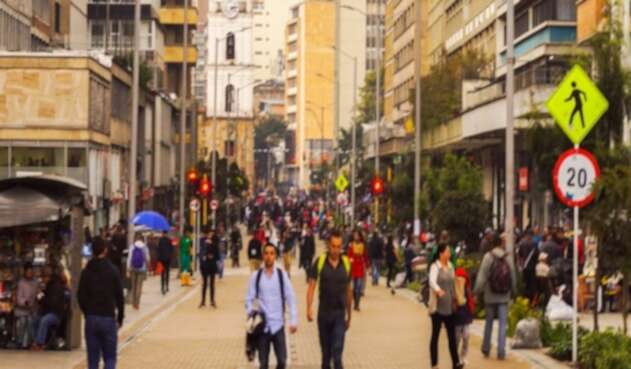 Personas en el centro del país.