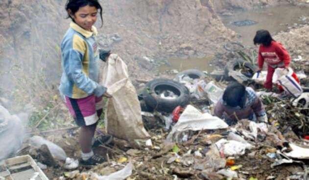 Los niños y ancianos son más vulnerables a la contaminación.