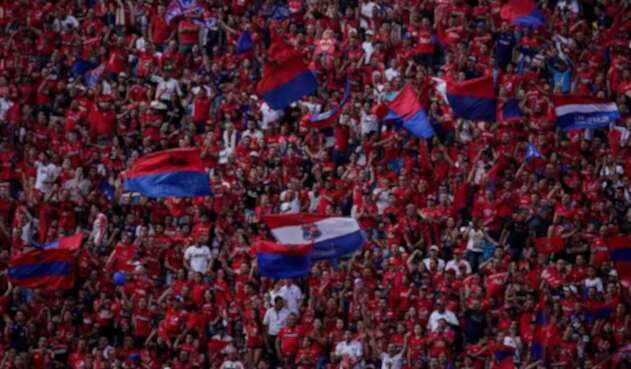 Hinchada del DIM Hinchada del DIM