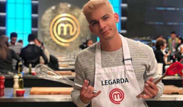 El cantante fue víctima de una bala perdida durante un caso de fleteo en la ciudad de Medellín.