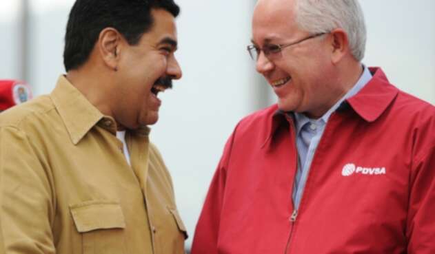Nicolás Maduro y Rafael Ramírez, el 5 de agosto de 2013 en Caracas