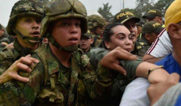 Militares que desertaron del ejército Venezolano Militares que desertaron del ejército Venezolano