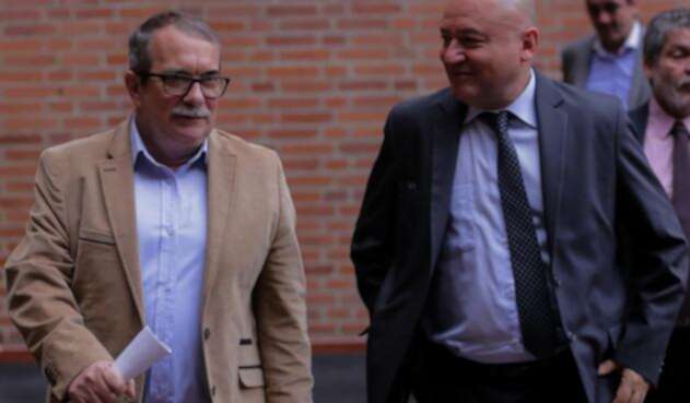 Rodrigo Londoño y Pablo Catatumbo, integrantes del partido Farc