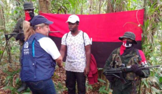 ELN libera militar secuestrado Ángel Mauricio Acevedo, militar liberado por el ELN