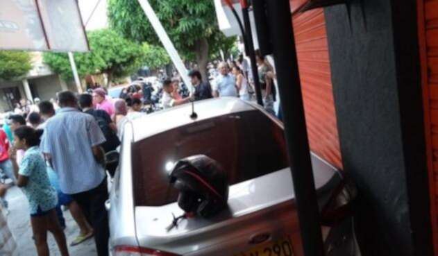 Las autoridades investigan si habían consumido licor.