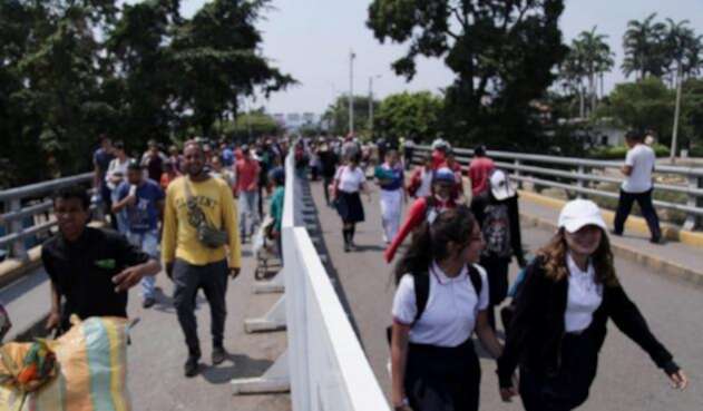 Así es el paso de la frontera entre Colombia y Venezuela