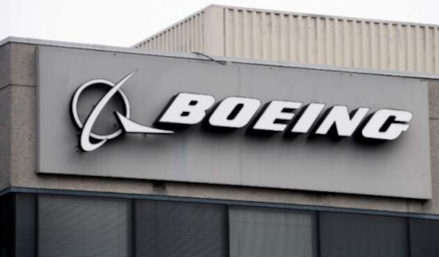Fachada de una sede de Boeing
