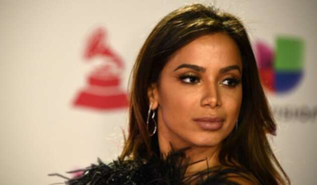 La cantante mostró en redes sociales el sensual movimiento que genera el nuevo tema del colombiano en colaboración con Sean Paul.