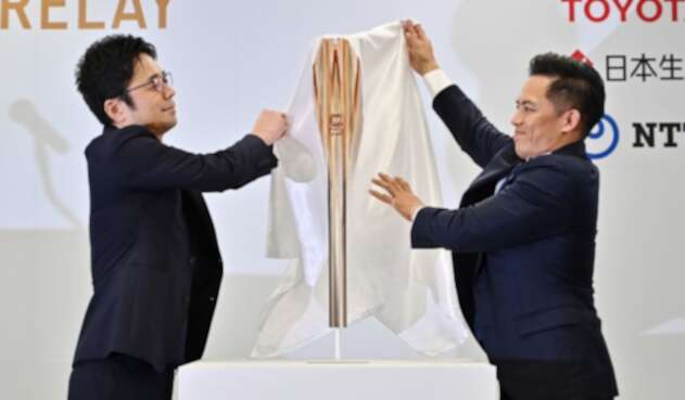Antorcha de juegos olímpicos de Tokio 2020 Antorcha de juegos olímpicos de Tokio 2020