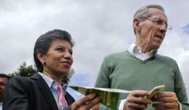 Claudia López y Antonio Navarro