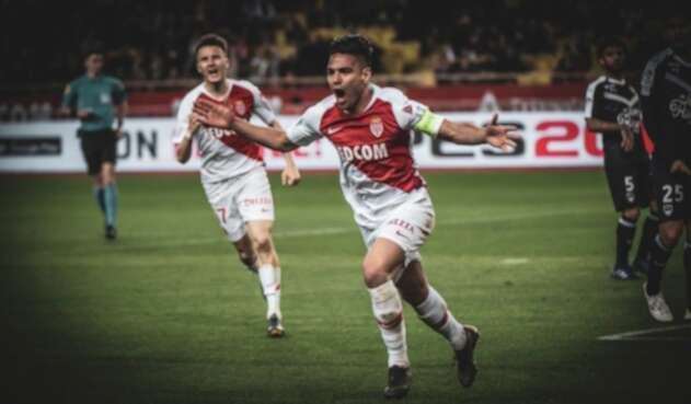 Radamel Falcao celebrando un gol con el Mónaco Radamel Falcao celebrando un gol con el Mónaco