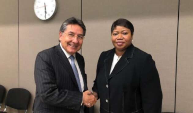 Néstor Humberto Martínez y Fatou Bensouda Fiscal general y Fiscal CPI