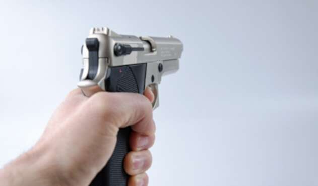 Pistola