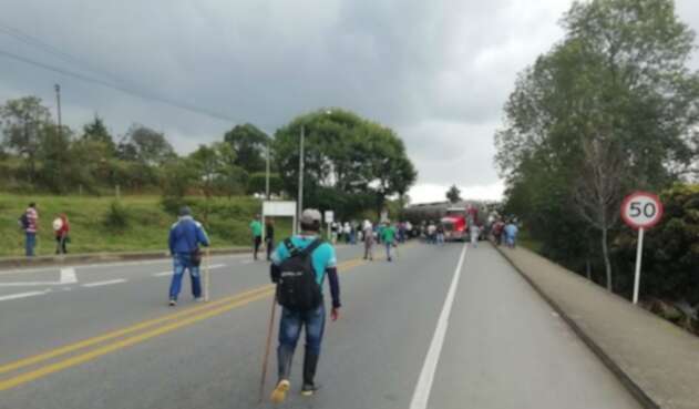 Bloqueo en Vía Panamericana Bloqueo en Vía Panamericana