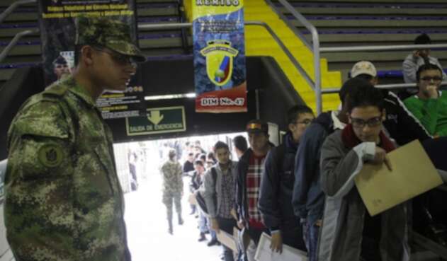 Amnistía para remisos que tienen pendiente la libreta militar