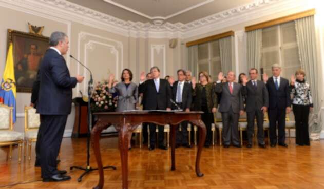 El presidente Iván Duque con su gabinete en la Casa de Nariño