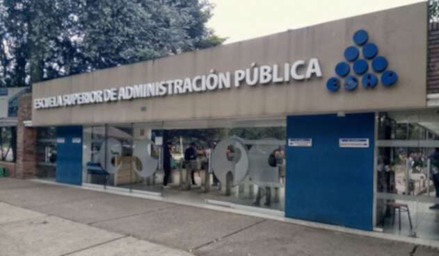 Los fiscales a cargo del caso indagan la contratación personal de la ESAP y una supuesta tercerizacion laboral. Los fiscales a cargo del caso indagan la contratación personal de la ESAP y una supuesta tercerizacion laboral.