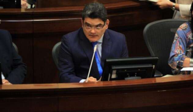 Gregorio Eljach, secretario del Senado