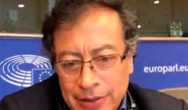 El senador Gustavo Petro en el Parlamento Europeo, en Bruselas (Bélgica)