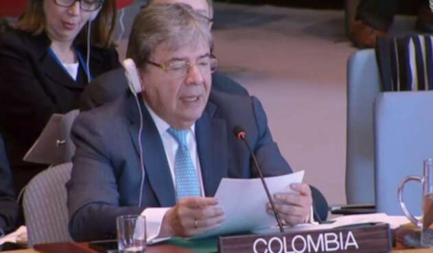 Carlos Holmes Trujillo en la ONU. Carlos Holmes Trujillo en la ONU.