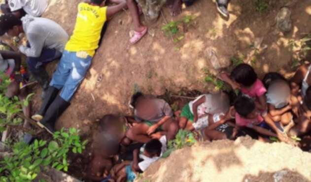 Confinamientos en Chocó por combates entre Clan del Golfo y ELN. Confinamientos en Chocó por combates.