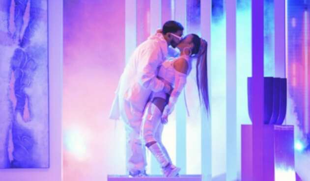 Karol G y Anuel AA en los Premios Billboard de la Música Latina 2019