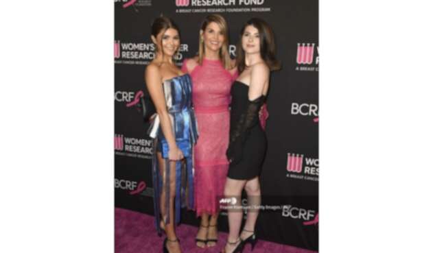 La actriz Lori Loughlin y sus hijas Olivia Jade Giannulli e Isabella Rose Giannulli