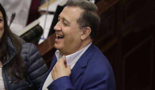 Ernesto Macías Ernesto Macías