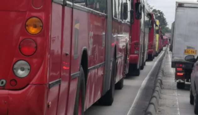 Trancón en Transmilenio Trancón en Transmilenio