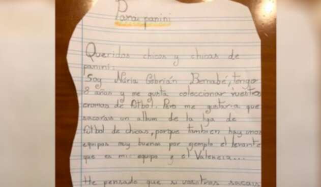 Cata de una niña a Panini para que haga un álbum femenino