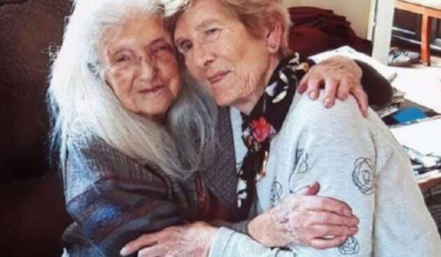 Eileen Macken y su madre