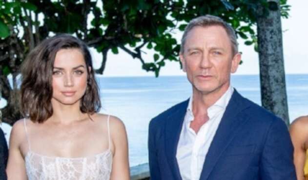 Daniel Craig y Ana de Armas