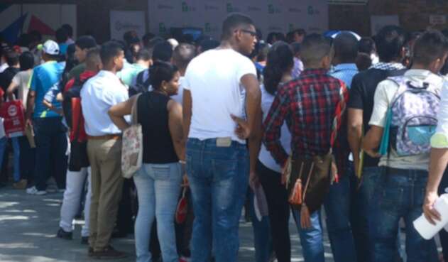 Personas en Barranquilla en busca de empleo