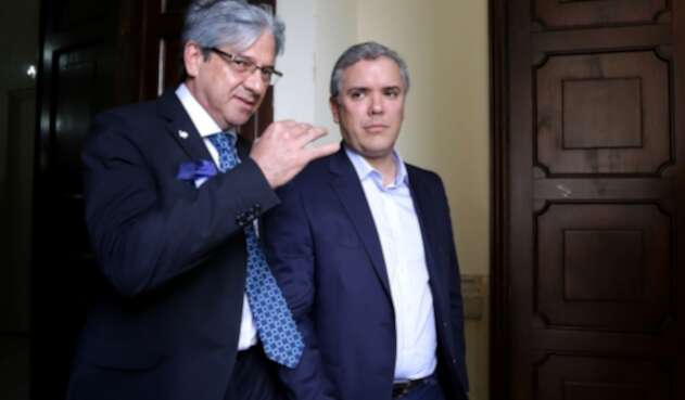 Jaime Amín, alto consejero para la Presidencia de la República, junto al presidente Iván Duque, el 6 de diciembre de 2017 en el Congreso, cuando ambos eran legisladores