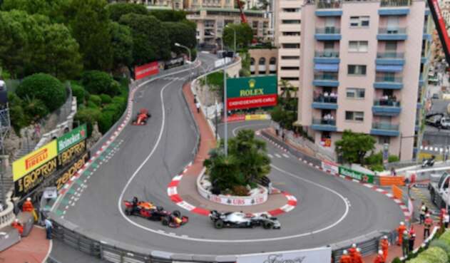 Lewis Hamilton en su monoplaza durante el Gran Premio de Mónaco Lewis Hamilton en su monoplaza durante el Gran Premio de Mónaco