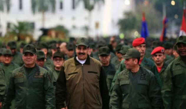 Nicolás Maduro con sus Fuerzas Militares en Caracas