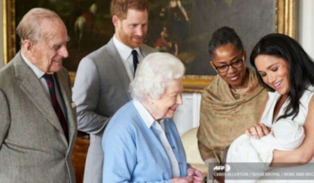 Meghan Markle y Reina Isabel II junto a Archie
