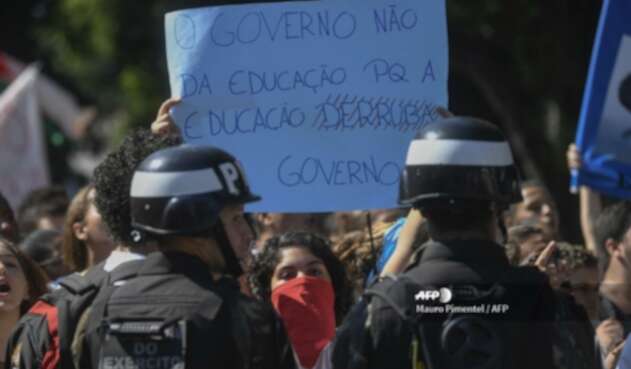 Protestas de estudiantes en Brasil