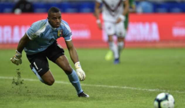 Wuilker Faríñez sería fichado por el Benfica al finalizar la Copa América Wuilker Faríñez es el guardameta de la selección de Venezuela